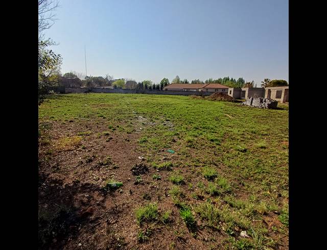 1,983M² VACANT LAND FOR SALE IN HENLEY ON KLIP